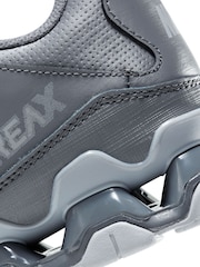 Nike Grey Reax 8 TR Gym Trainers - Image 8 of 8