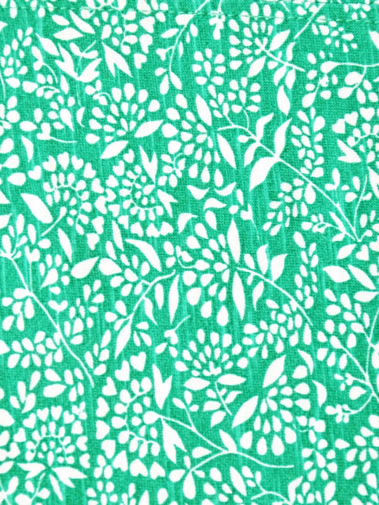 Live Unlimited Green Curve Ditsy Leaf Print Cotton Slub Relaxed Tunic - Image 11 of 11