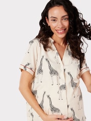 Chelsea Peers Cream Maternity Organic Cotton Giraffe Print Short Pyjama Set - Image 4 of 5