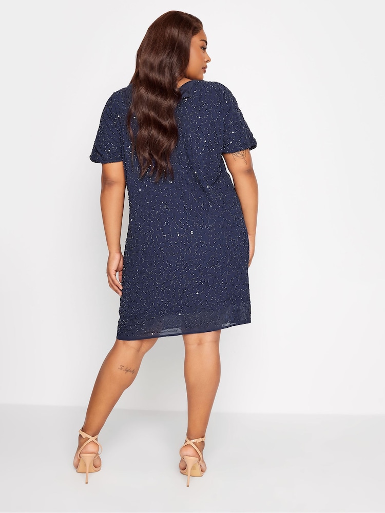 Yours Curve Luxe Verziertes Cape-Kleid - Bild 2 von 4 Yours Curve Luxe Verziertes Cape-Kleid - Bild 2 von 4