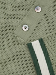 Reiss Sage Green Quinn Reiss | Ché Knitted Half-Button Polo Shirt - Image 4 of 5