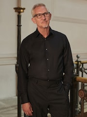 Schwarz - Reguläre Passform - Signature Egytian 100% Egyptian Cotton Shirt - Image 1 of 8