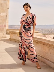 Love & Roses – bedrucktes Midikleid mit gerafften Flatterärmeln - Bild 1 von 4
