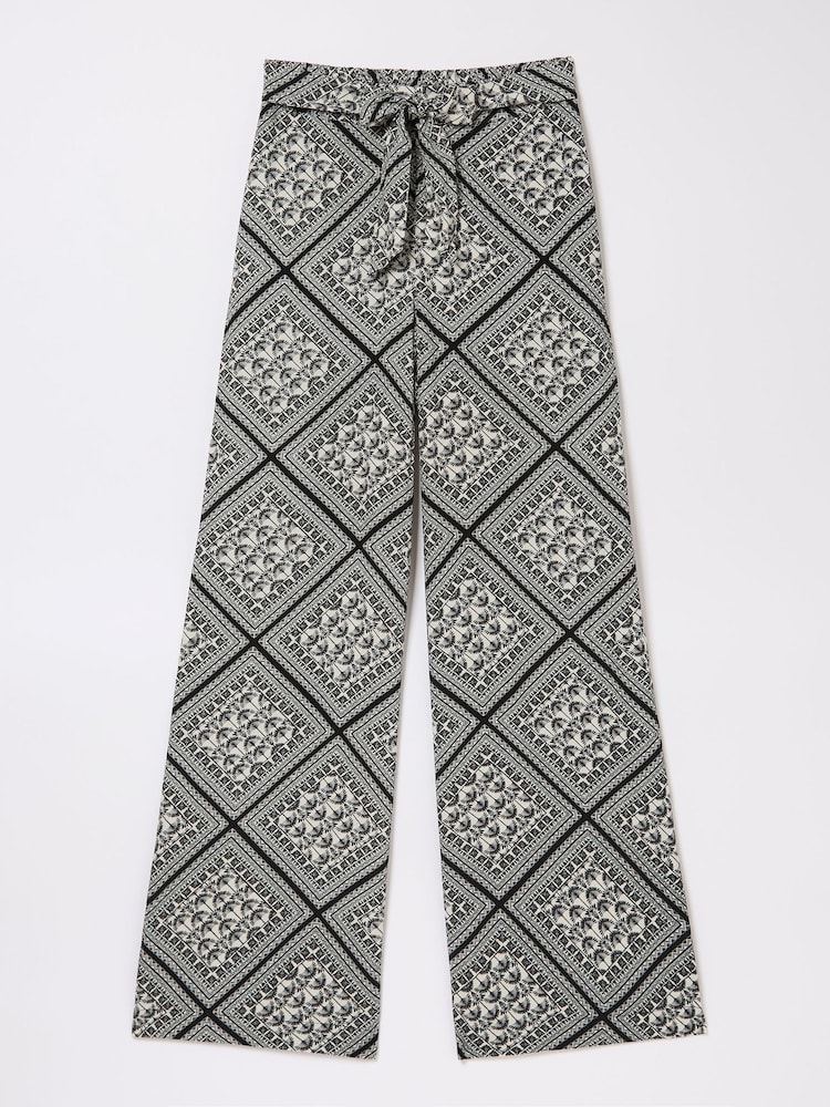 FatFace Faye Black Palace Scarf Wide Leg Trousers - Image 7 of 7