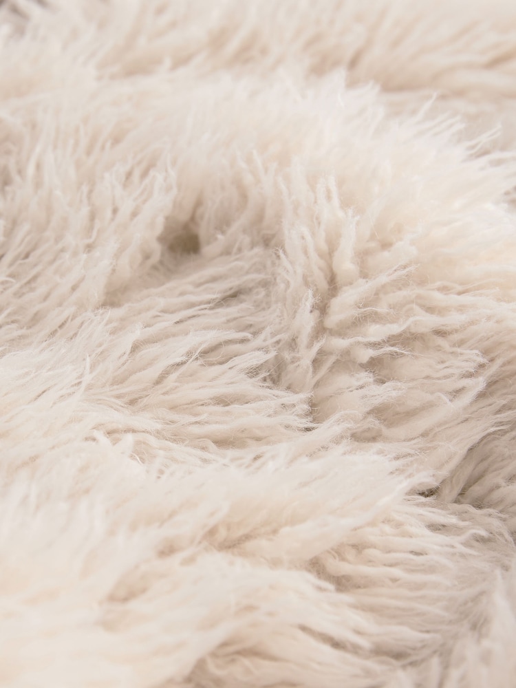 Ecru Faux Fur Gilet - Image 8 of 8