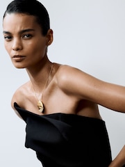 قلادة Frida بدلاية Molten وتفاصيل كريستال من Reiss - Image 1 of 4