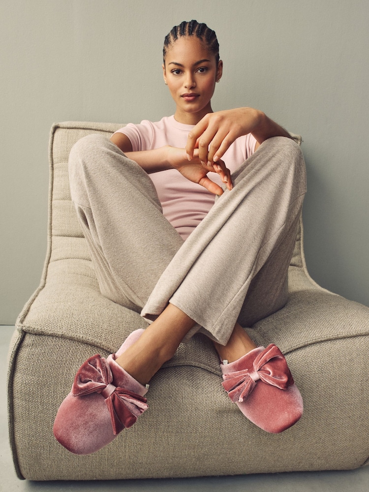 Pink - Velour Bow Mule Slippers - Bild 1 von 7 Pink - Velour Bow Mule Slippers - Bild 1 von 7