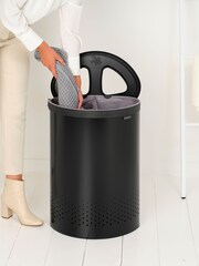 Brabantia Matt Black Laundry Bin 55L Selector Plastic Lid - Image 3 of 6
