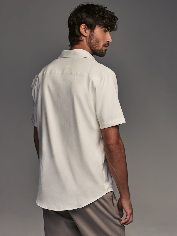 White Regular Fit Signature Linen Blend Short Sleeve Shirt - Image 2 of 9