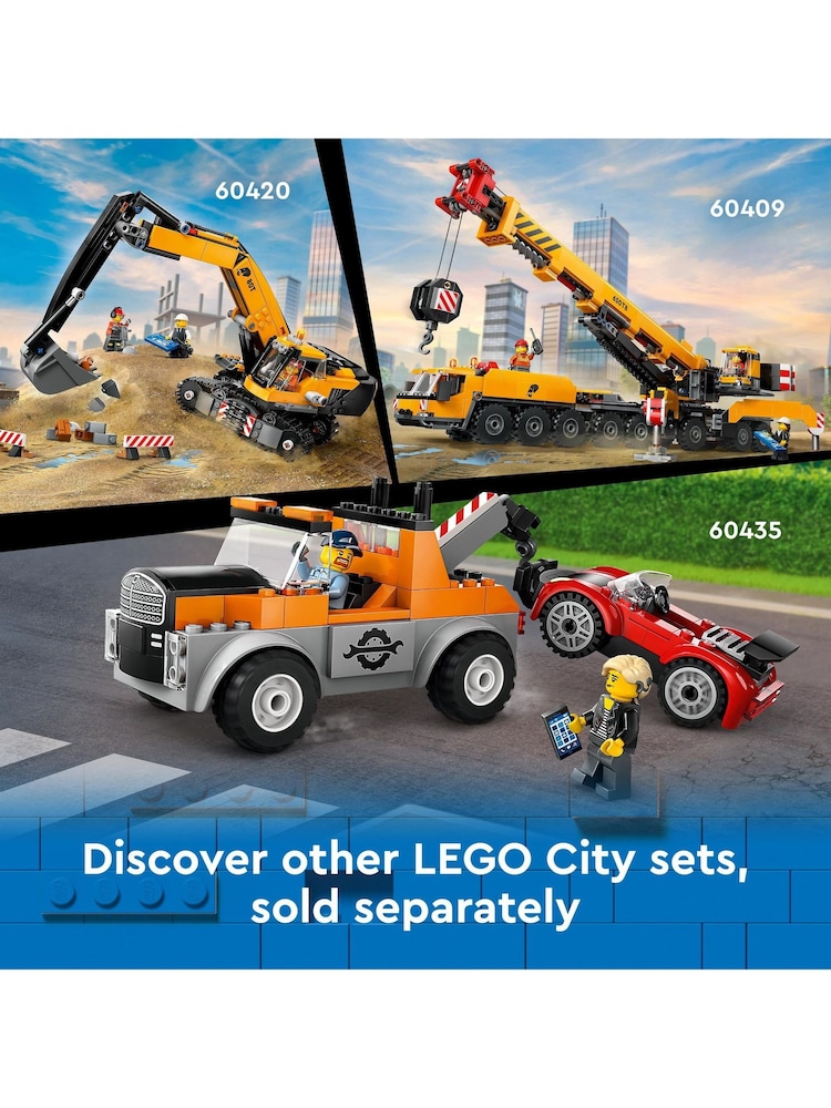 LEGO City Seaside Harbour with Cargo Ship Toy - Image 8 of 9