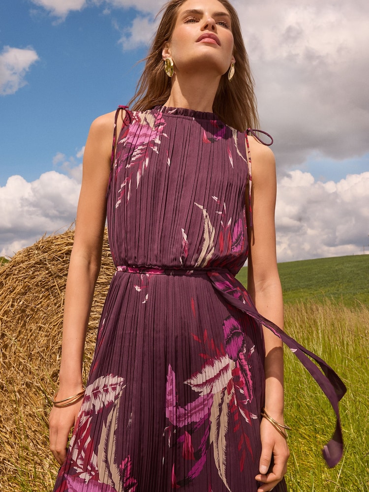 Love & Roses Red Sleeveless Pleated Belted Midaxi Dress - Image 2 of 4