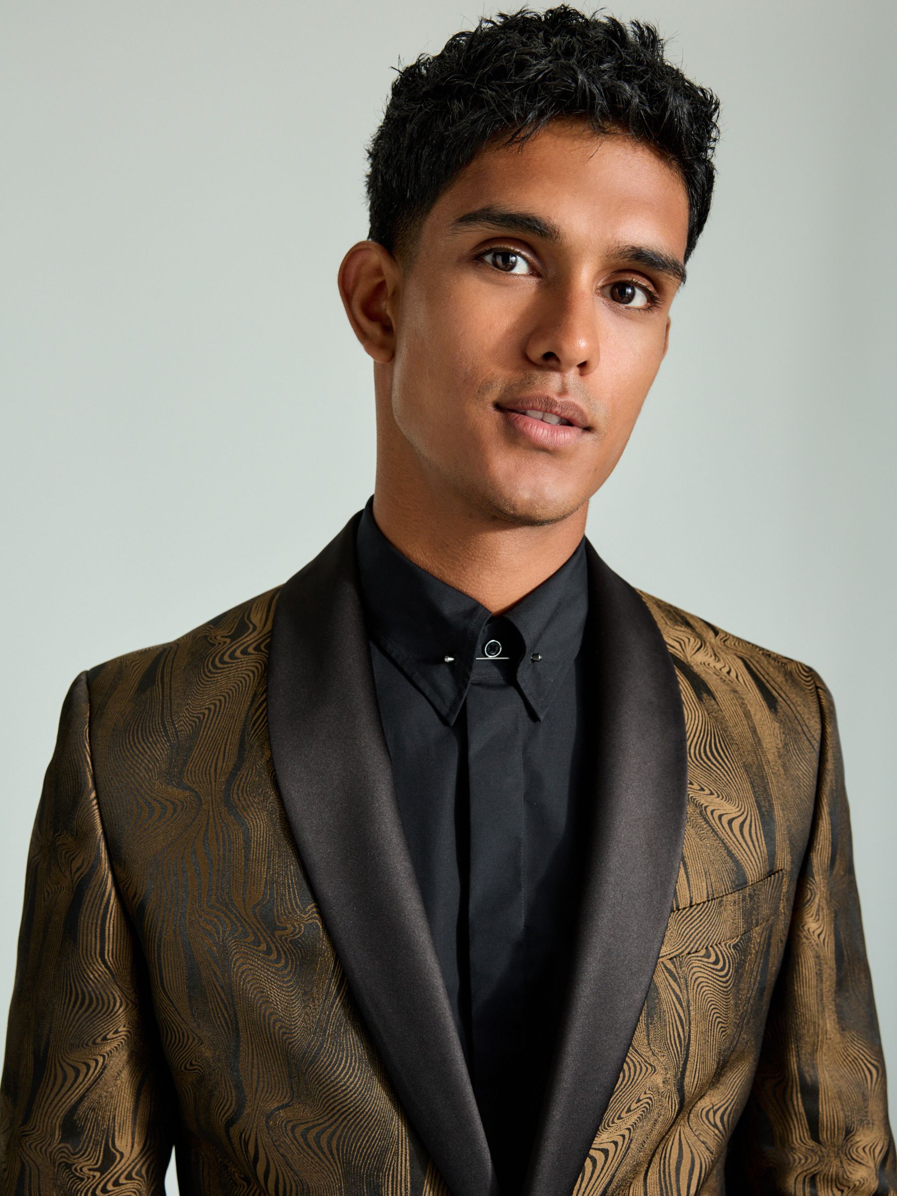 超大特価 Buy from Jacket Suit Tuxedo Jacquard Gold Fit Slim Black セットアップ