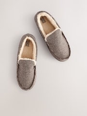 Brown Faux Fur Lined Apron Slippers - Image 7 of 7