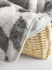Grey/White Fleece Baby Blanket - Image 3 of 5