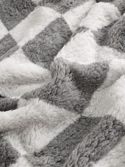Grey/White Fleece Baby Blanket - Image 5 of 5