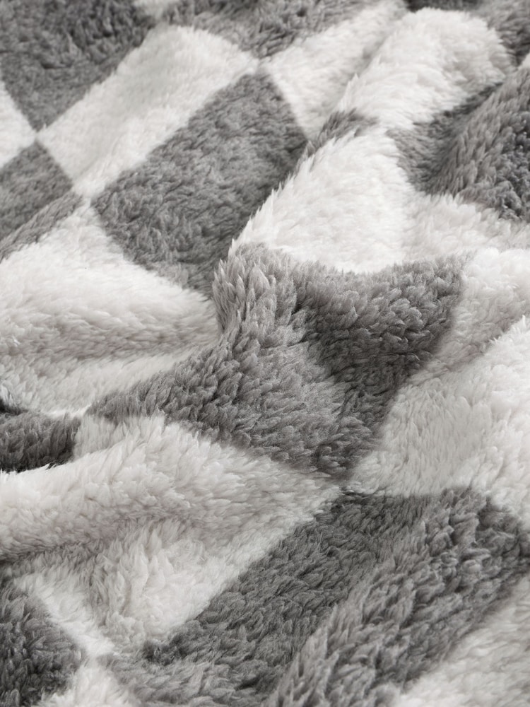 Grey/White Fleece Baby Blanket - Image 5 of 5