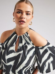 Schwarz - Yours Curve YOURS LONDON Top mit Kette und Blumenmuster und kalten Schultern - Bild 4 von 5