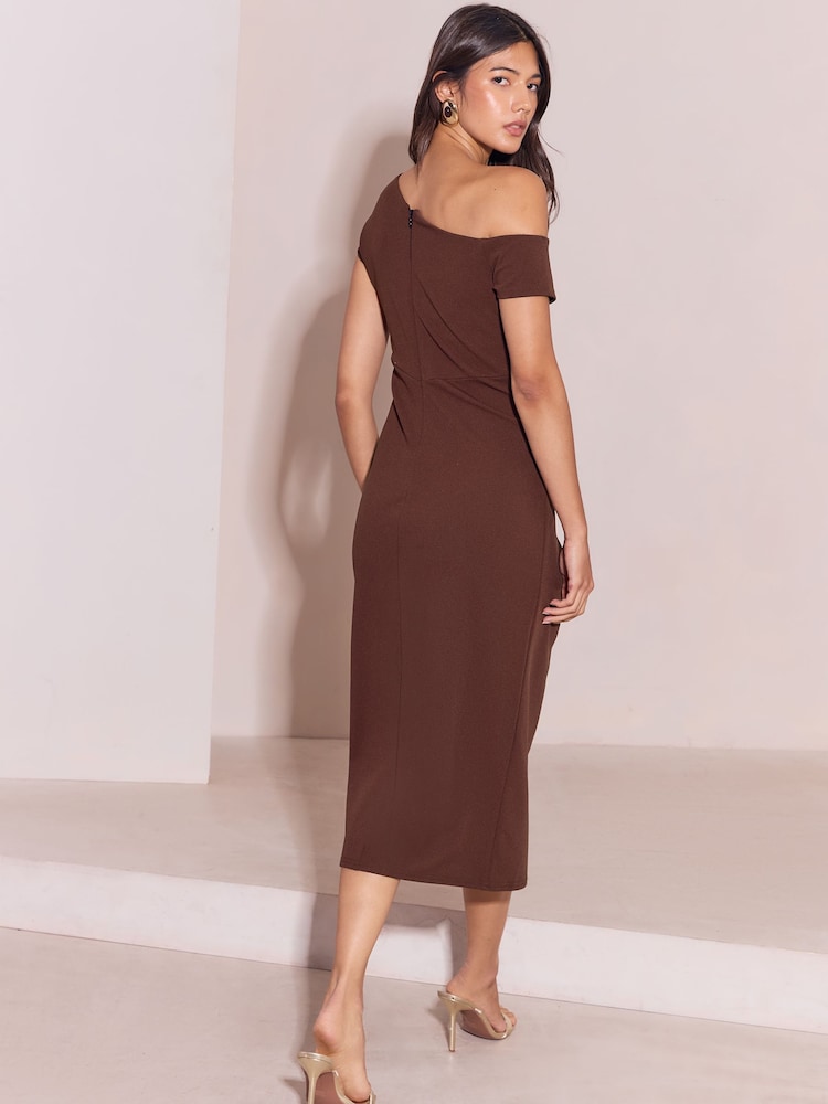 Brun - Lipsy Off The Shoulder Samlet talje Midi Kjole - Billede 5 af 5 Brun - Lipsy Off The Shoulder Samlet talje Midi Kjole - Billede 5 af 5