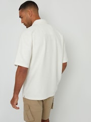 Threadbare Ecru Textured Revere Collar Short Sleeve Shirt - Image 2 of 4