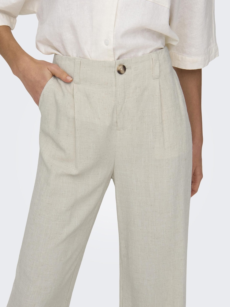 ONLY Cream Tailored Wide Leg Trousers With A Touch Of Linen - Image 3 of 3 ONLY Cream Tailored Wide Leg Trousers With A Touch Of Linen - Image 3 of 3