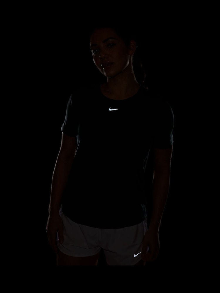 Nike Dark Green One Classic Dri-FIT Short Sleeve Top - Image 4 of 4