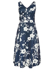Yours Curve Blue London V-Neck Pleated Dress - Image 5 of 5