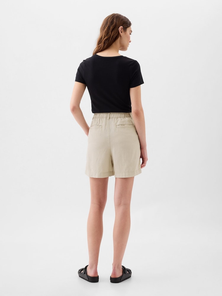 Gap Cream 5" High Rise Linen Blend Pleated Shorts - Image 2 of 3