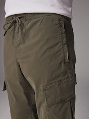 Marron fauve - Ajustement régulier - Pantalon cargo style militaire en tissu stretch - Image 4 of 11