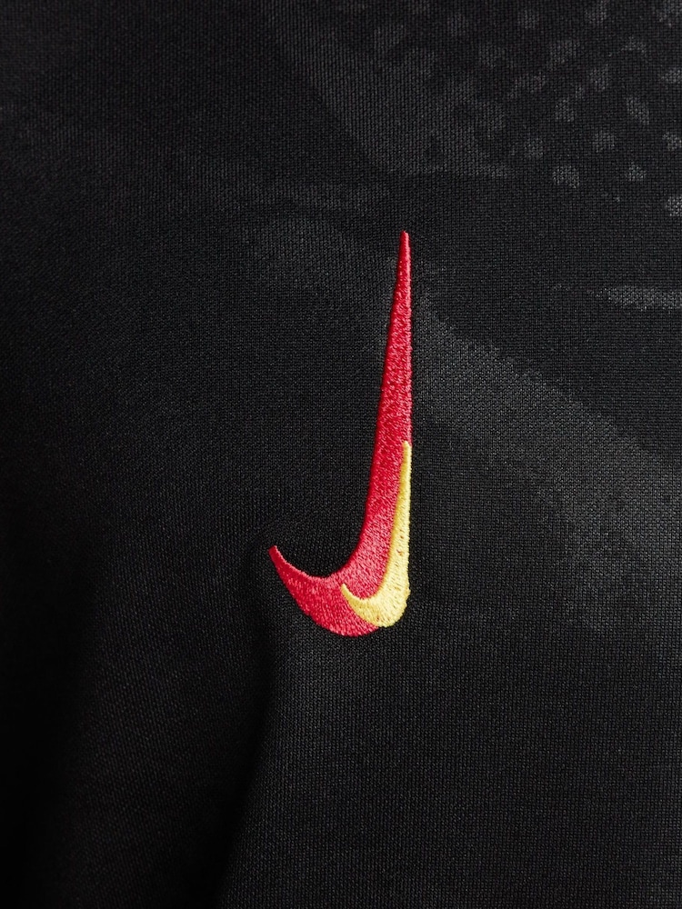 Nike Liverpool FC Academy Pre-Match T-Shirt - Image 6 of 6