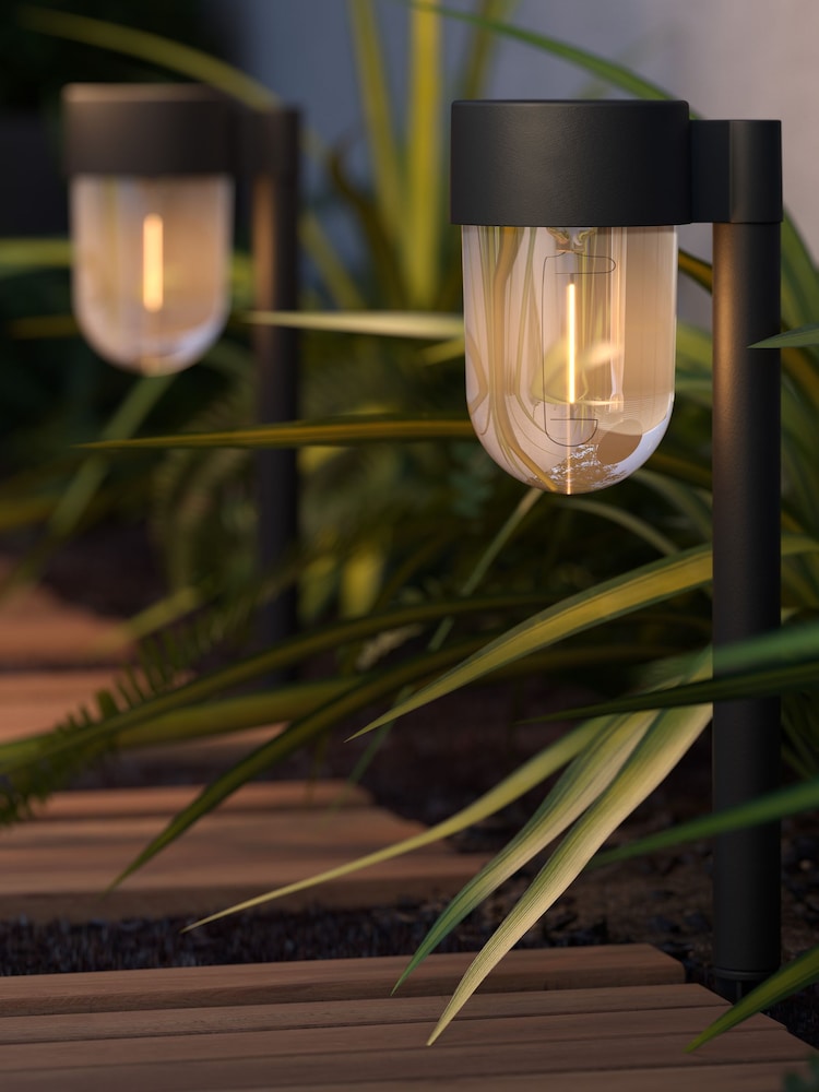SolarCentre Black The Hamptons Garden Light - Image 1 of 2