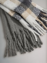 The Set Charcoal Grey/Neautral Check 2 Pack Chunky Scarfs - Image 4 of 4