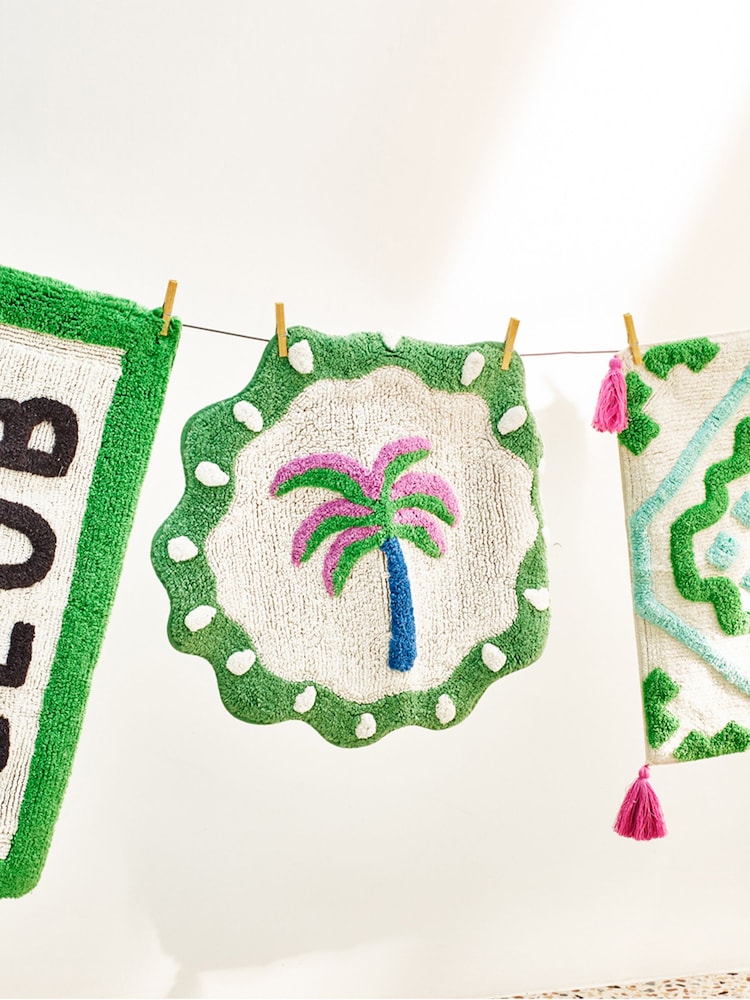 Oliver Bonas Green Palm Tree Round Scallop Bathmat - Image 1 of 4 Oliver Bonas Green Palm Tree Round Scallop Bathmat - Image 1 of 4