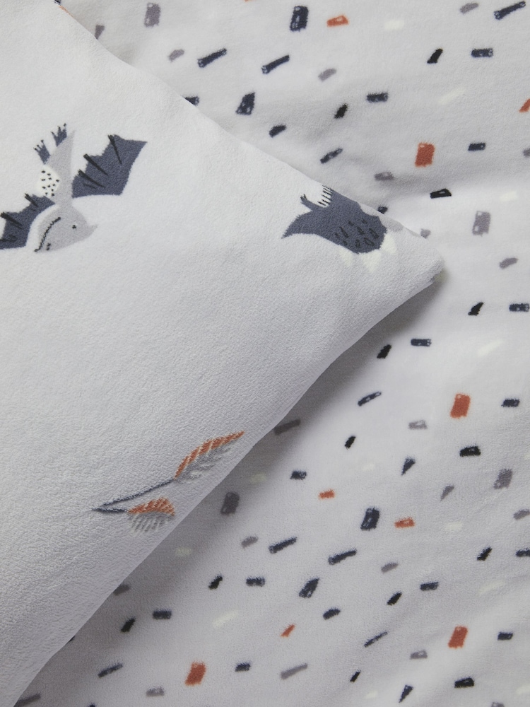 Super Soft Reversible Fleece Duvet Cover and Pillowcase Set - Image 7 of 11