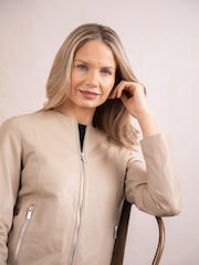 Lakeland Leather Cream Crosby Collarless Leather Jacket - Image 8 of 9