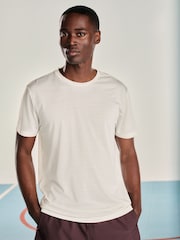 Neutral/Ecru - Aktiv-T-Shirt für Fitnessstudio und Training - Image 2 of 8