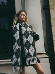 Black/Grey Argyle Heavyweight Blanket Scarf - Image 2 of 7