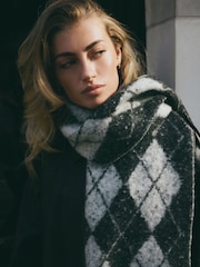 Black/Grey Argyle Heavyweight Blanket Scarf - Image 4 of 7