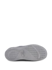 Gris - Pantuflas cruzadas de mujer con puntera abierta y diseño mullido Isotoner de Totes - Imagen 5 de 5