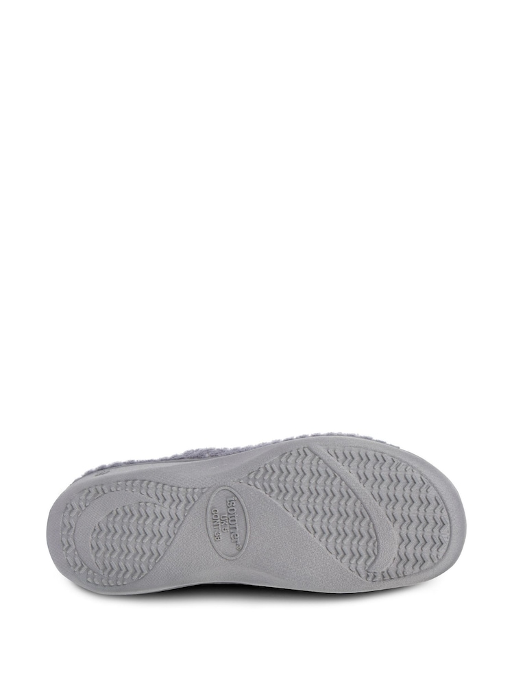 Gris - Pantuflas cruzadas de mujer con puntera abierta y diseño mullido Isotoner de Totes - Imagen 5 de 5