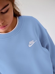 Nike Blue Pulse Oversized Club Fleece Sweatshirt - Image 4 of 9