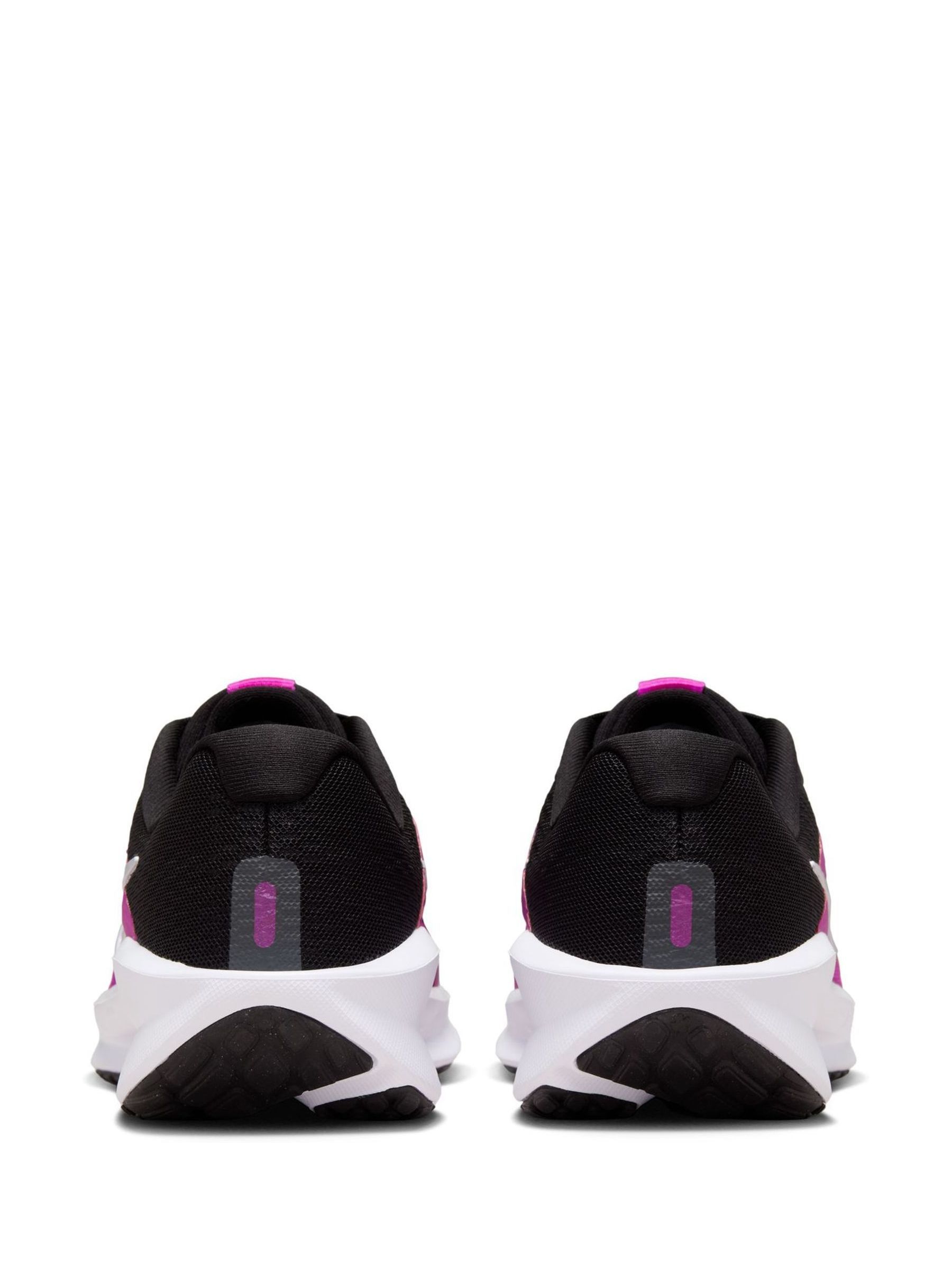 Nike black and purple trainers clearance