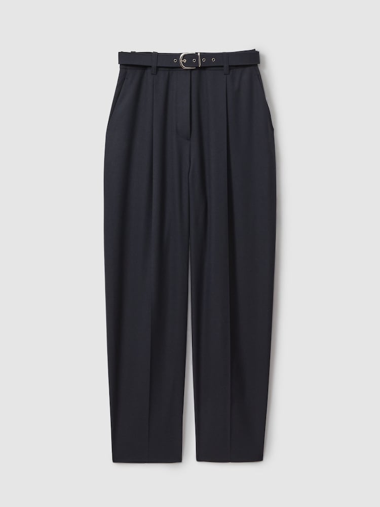 Reiss Freja Hose in Tapered Fit mit Gürtel - Bild 2 von 6