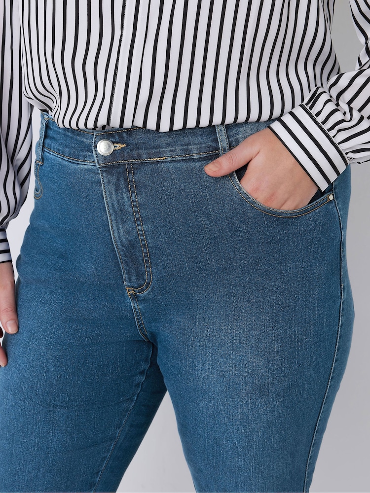 Evans Curve Fit Bootcut Blue Jeans - Image 4 of 4