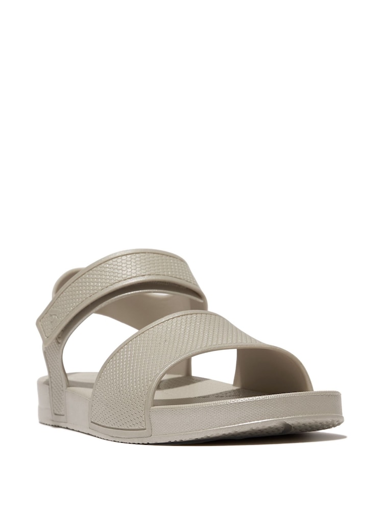 Zilver - FitFlop Kids Junior Iqushion Shimmer Ergonomic Sandals - Image 2 of 4