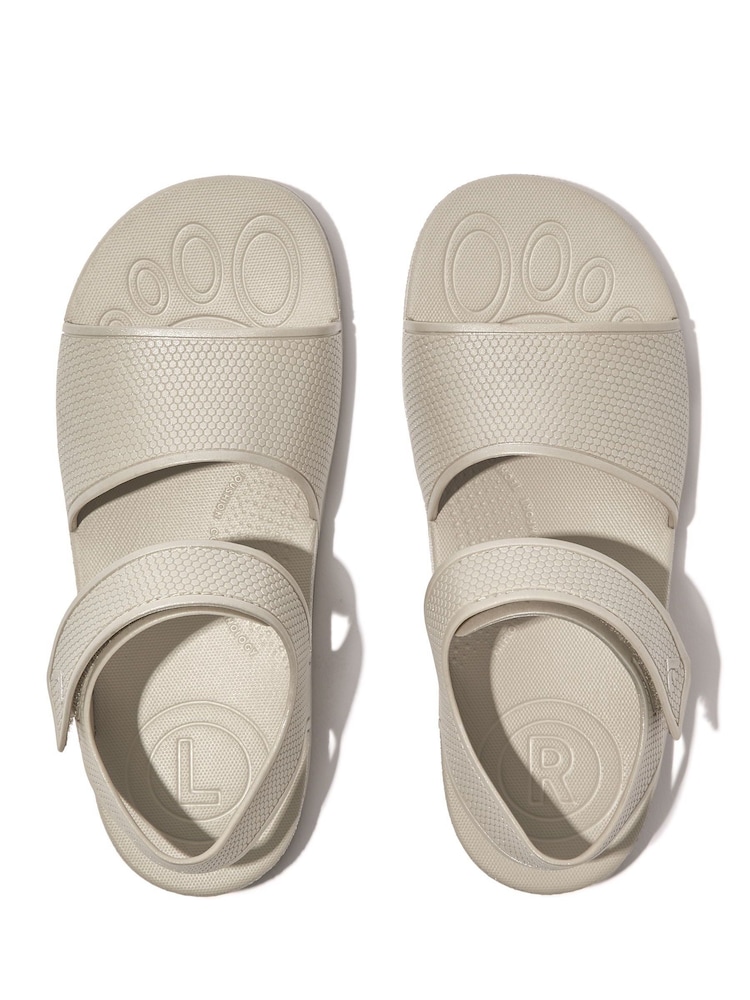 Zilver - FitFlop Kids Junior Iqushion Shimmer Ergonomic Sandals - Image 3 of 4