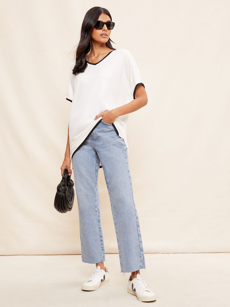 Friends Like These White/Black Tipped Petite Short Sleeve V Neck Tunic Top - Image 1 of 4 Friends Like These White/Black Tipped Petite Short Sleeve V Neck Tunic Top - Image 1 of 4
