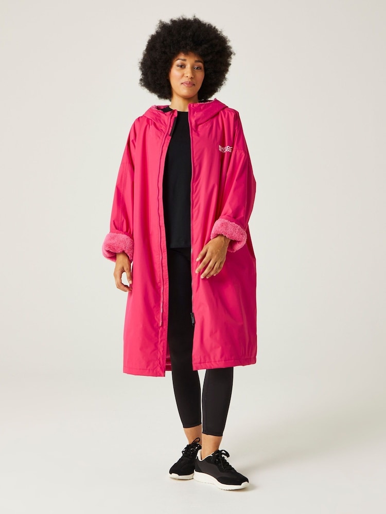 Regatta Pink Adult Waterproof Changing Robe - Image 7 of 10
