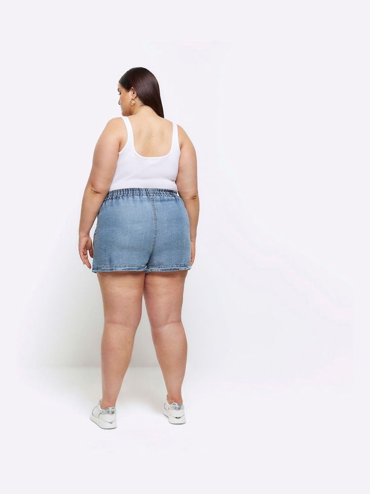 River Island Blue Curve Denim Casual Relaxed Shorts - Image 2 of 4 River Island Blue Curve Denim Casual Relaxed Shorts - Image 2 of 4