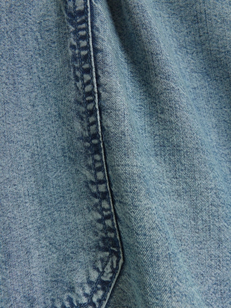 River Island Blue Curve Denim Casual Relaxed Shorts - Image 4 of 4 River Island Blue Curve Denim Casual Relaxed Shorts - Image 4 of 4