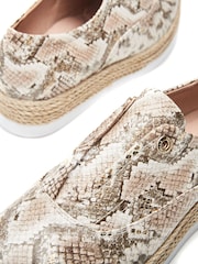 Moda in Pelle Green Felicie Trainer Style Espadrille Shoes - Image 4 of 4